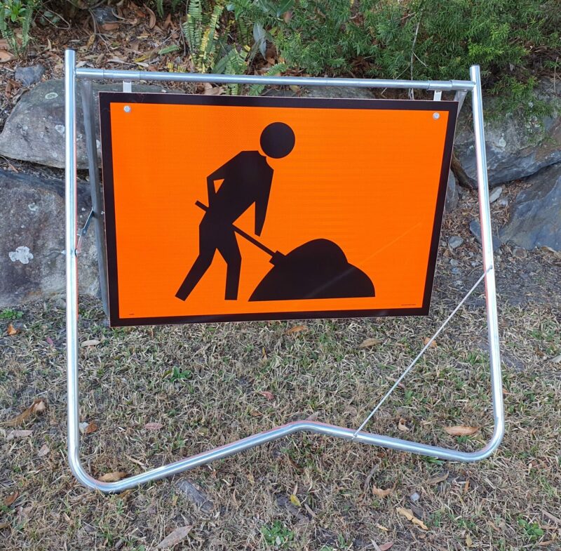 Workmen Ahead Sign and Swing Stand 900 x 600   A4009
